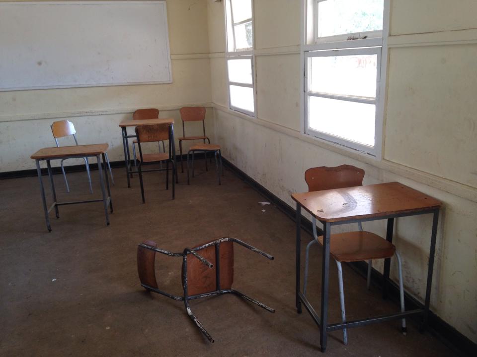 inside_classroom_2014_chairs
