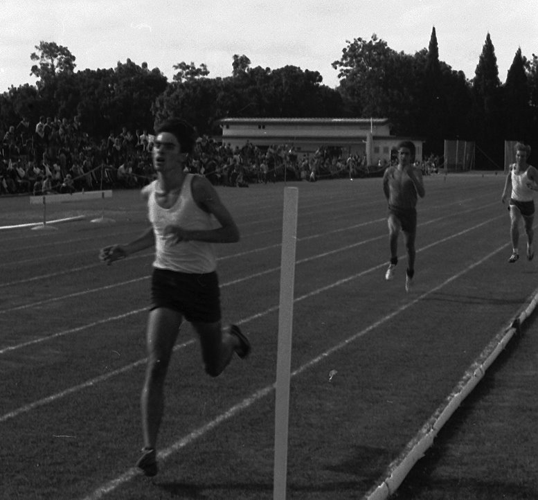athletics_finish_track