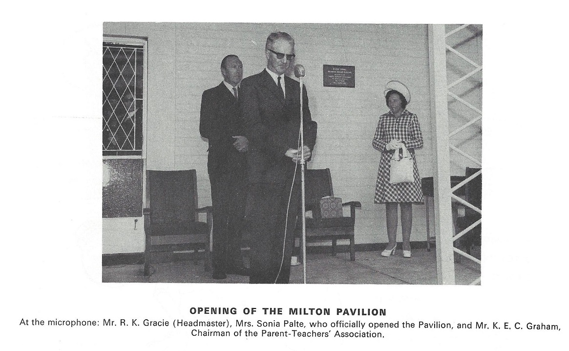 1973_opening_pavillion